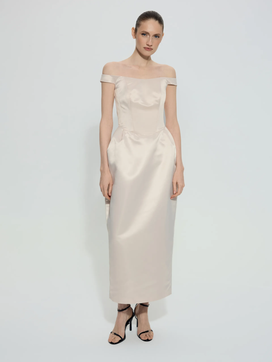 Платье из атласа