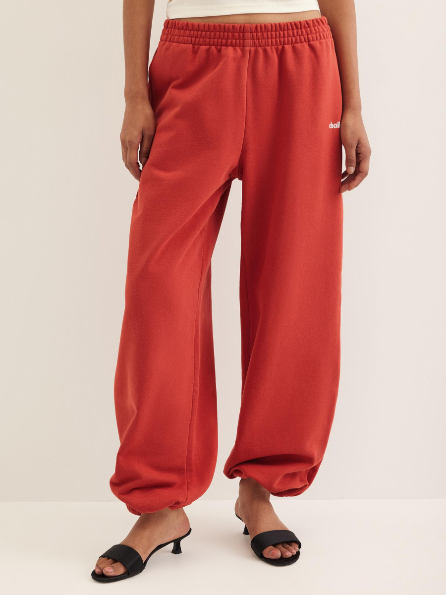 Брюки из футера Chaika, цвет: красный, AW25PA09-60 купить онлайн