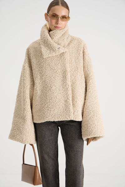 Бомбер mini из эко-меха