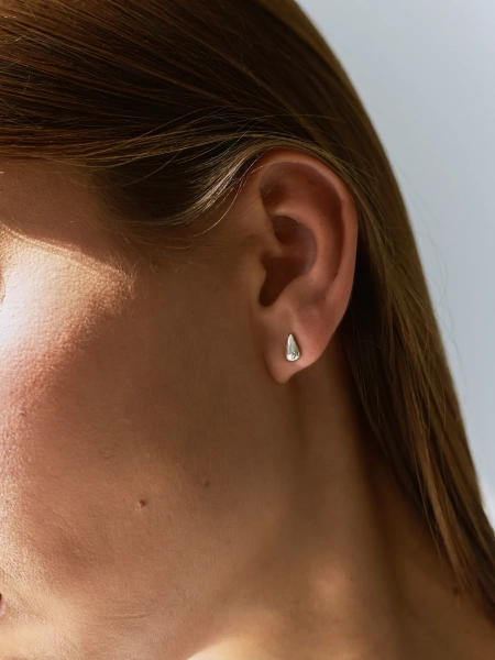 Серебряная моносерьга "Drop" SBLESKOM, цвет: серебро,  купить онлайн