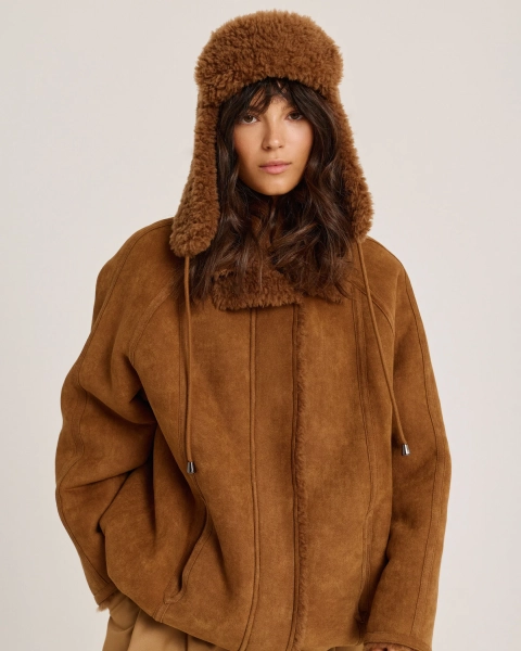 Шапка из мериноса BROWN Anmuse, цвет: коричневый ACC25W202-BRN купить онлайн