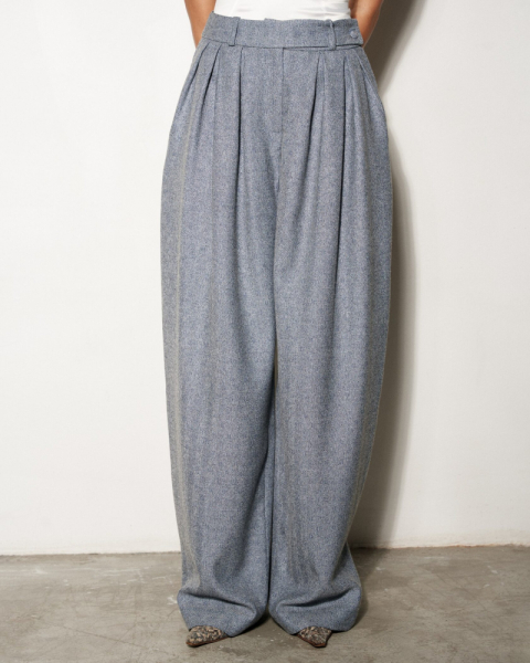 Брюки бананы ELIZABETH BLUE JEANS