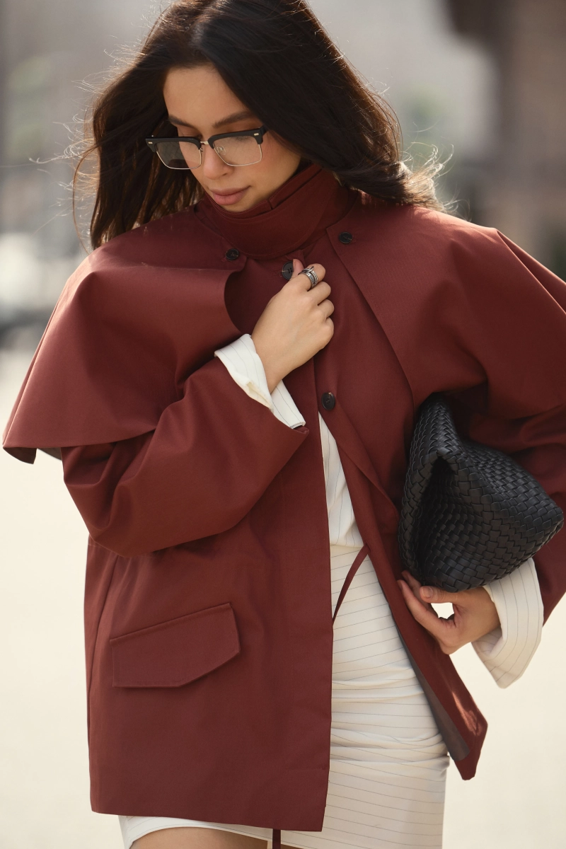 Тренч со съемным кейпом из хлопка с пропиткой Ricoco, цвет: терракотовый, 7057/2 купить онлайн