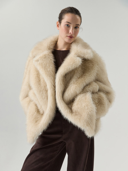Экошуба оверсайз с английским воротником под песца Only me, цвет: молочный с темными кончиками, ЭШ3514 купить онлайн