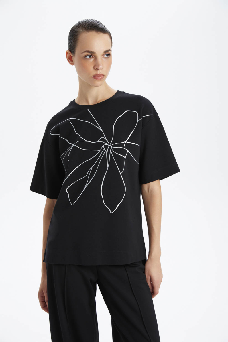 Футболка прямого кроя с абстрактным цветочным принтом M.REASON, цвет: Черный, 6.9236.34.T1717.1 купить онлайн
