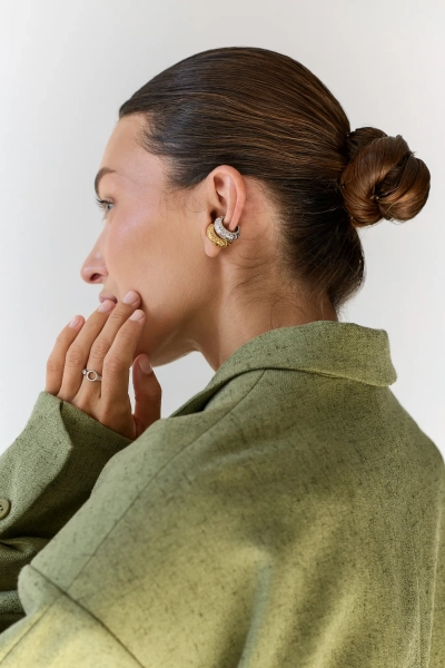 Серебряная серьга-кафф «Кружево» как бублик gold SBLESKOM, цвет: позолота, 22137 купить онлайн