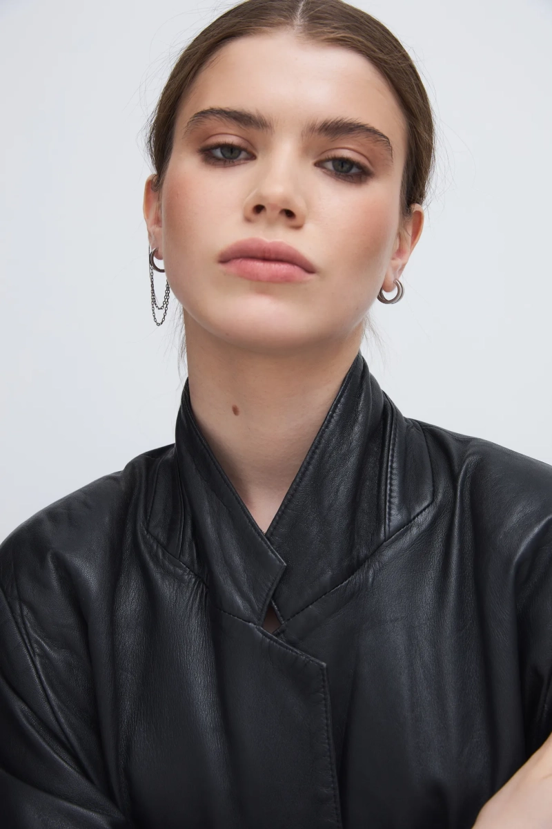 Серебряная моносерьга "Black chains"