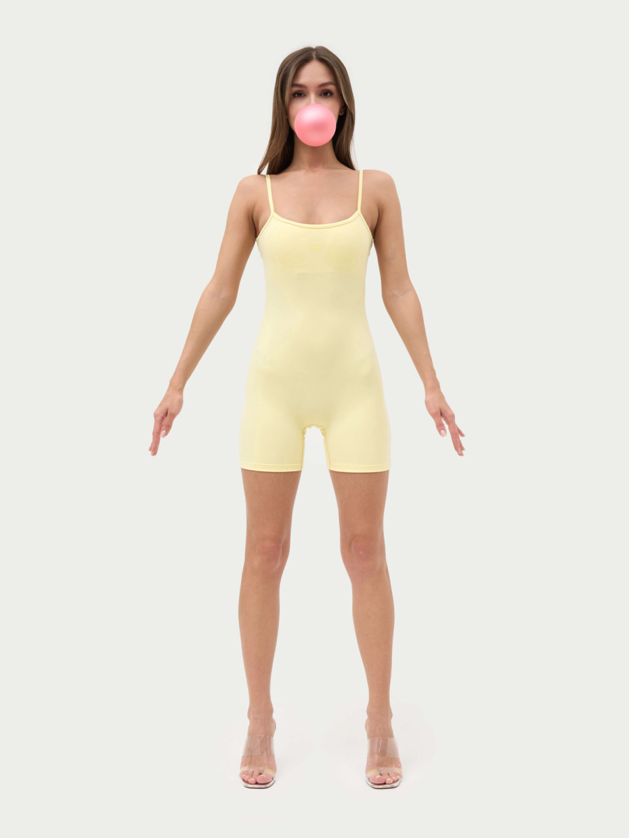 Спортивный комбинезон