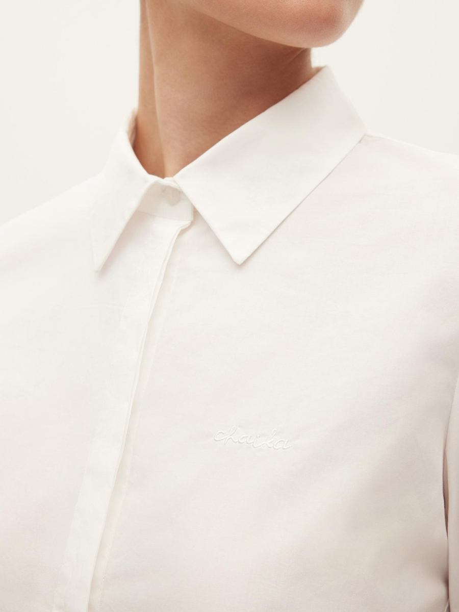 Рубашка приталенная Chaika, цвет: молочный, AW25BL02-01 купить онлайн