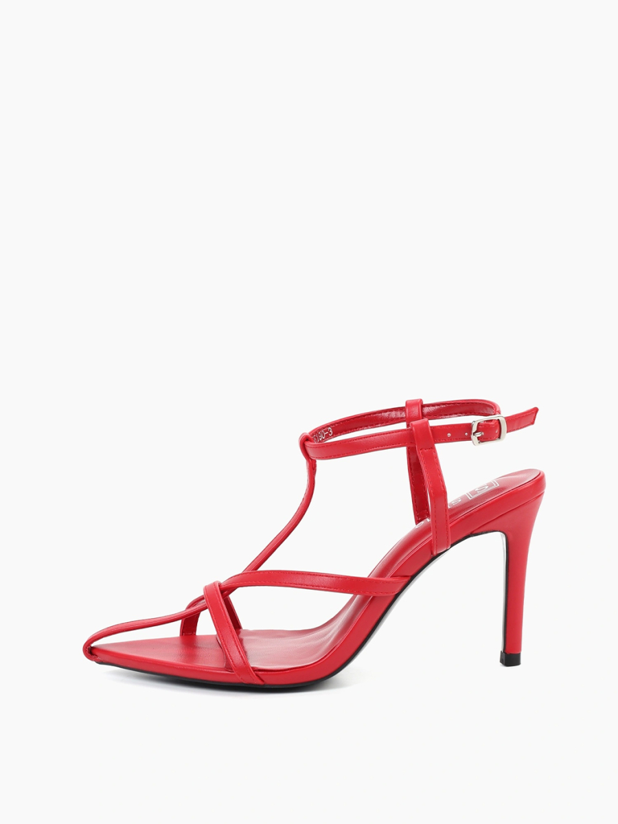 Босоножки с ремешками