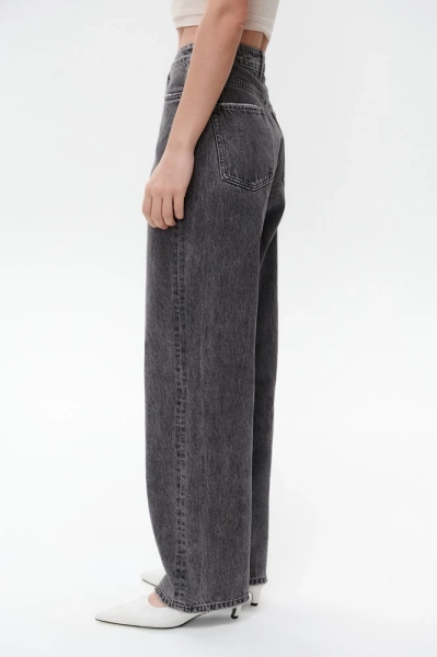 Джинсы Straight