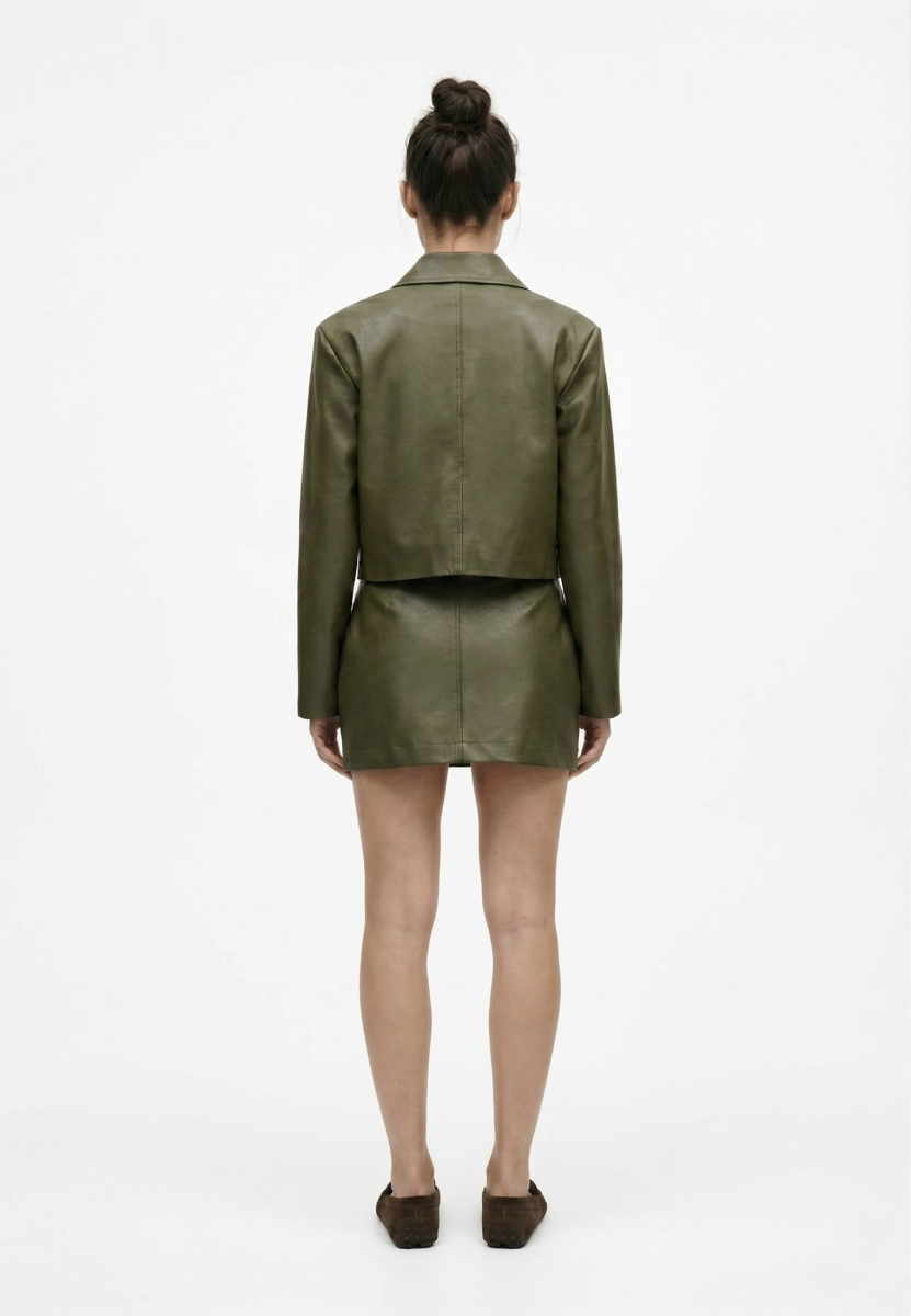 Юбка мини из экокожи с накладными карманами REFERT, цвет: хаки, 07-3681/1-2511 купить онлайн