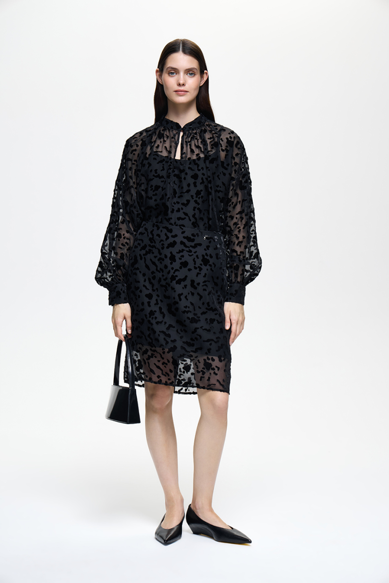 Блузка из деворе DREAMS BY ALENA AKHMADULLINA, цвет: Черный, 225102050204332/803000 купить онлайн