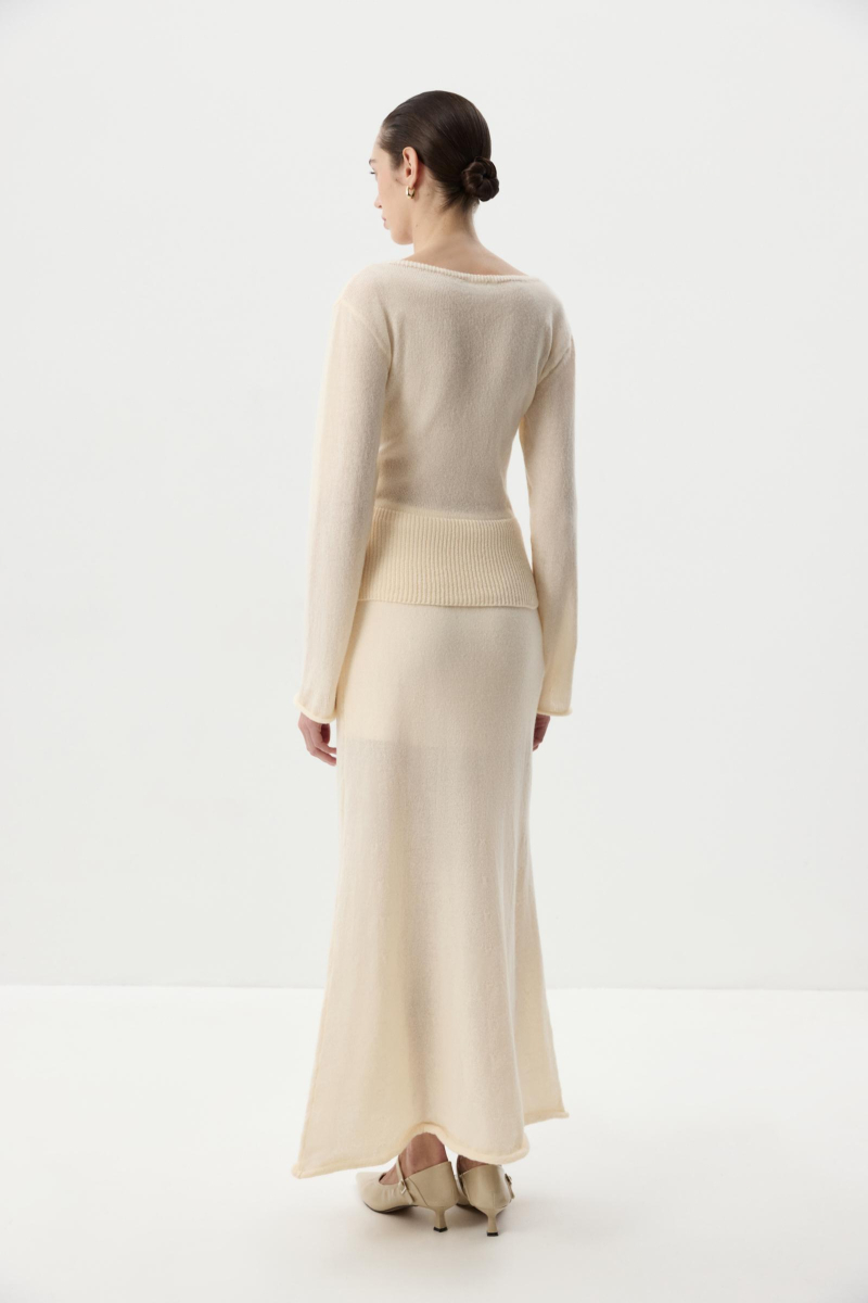 Лонгслив с шарфом Charmstore, цвет: бежевый, 313-51585-112 купить онлайн