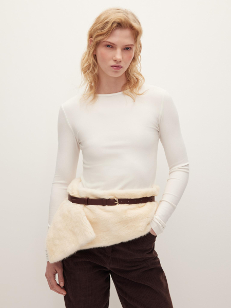 Лонгслив Slim из шерсти мериноса Chaika, цвет: молочный, AW25LS02-01 купить онлайн