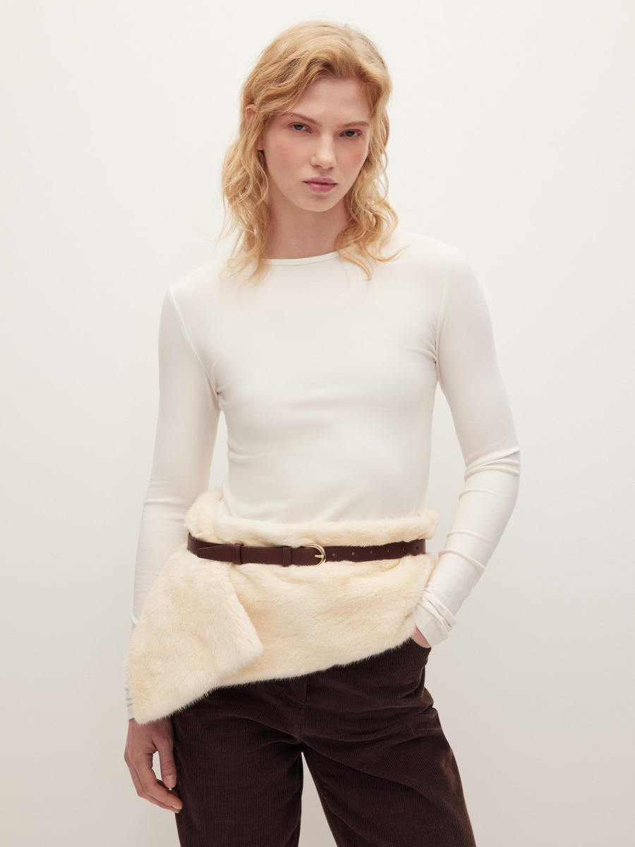 Лонгслив Slim из шерсти мериноса Chaika, цвет: молочный, AW25LS02-01 купить онлайн