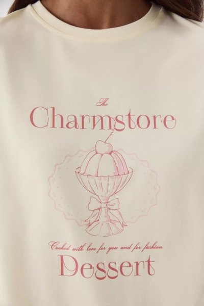 Футболка с принтом Charmstore, цвет: Сливочный, 212-64147-121 купить онлайн