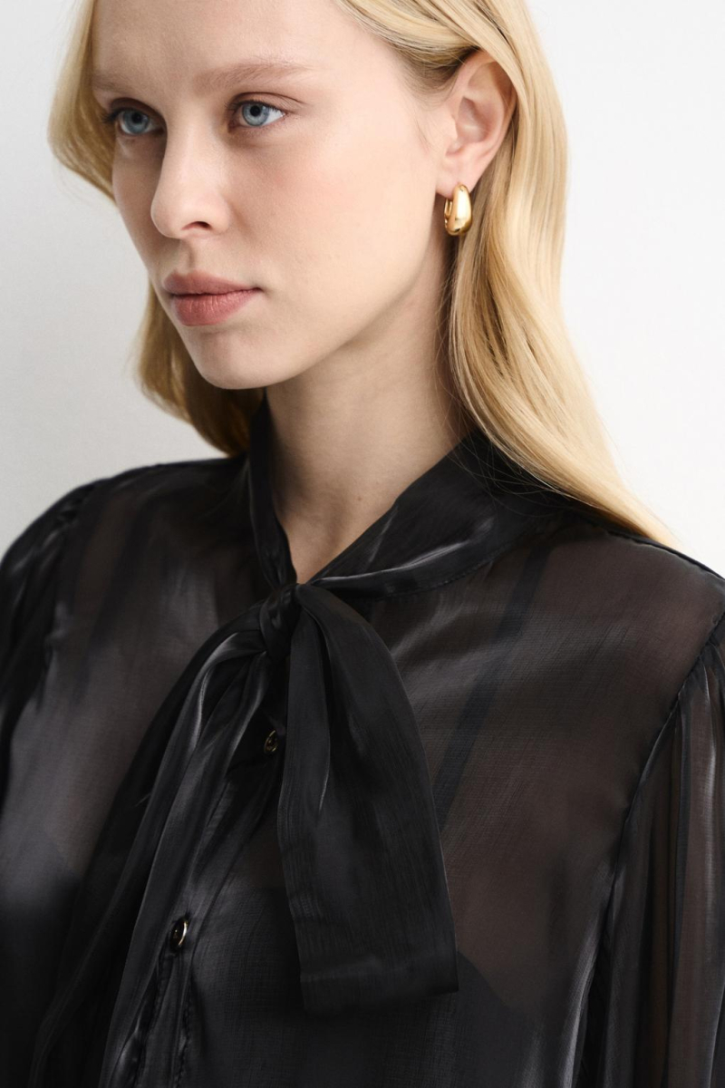 Блузка с бантом ENEVOO, цвет: Черный, 06951 купить онлайн