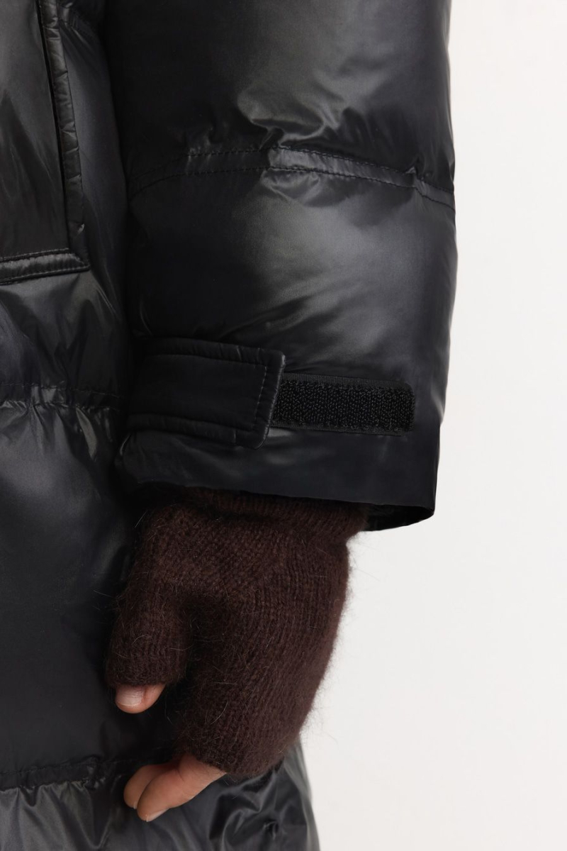 Пуховик с капюшоном TOPTOP, цвет: Черный, TTS.042.18556.900 купить онлайн