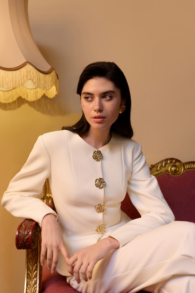 Жакет О-силуэта приталенный