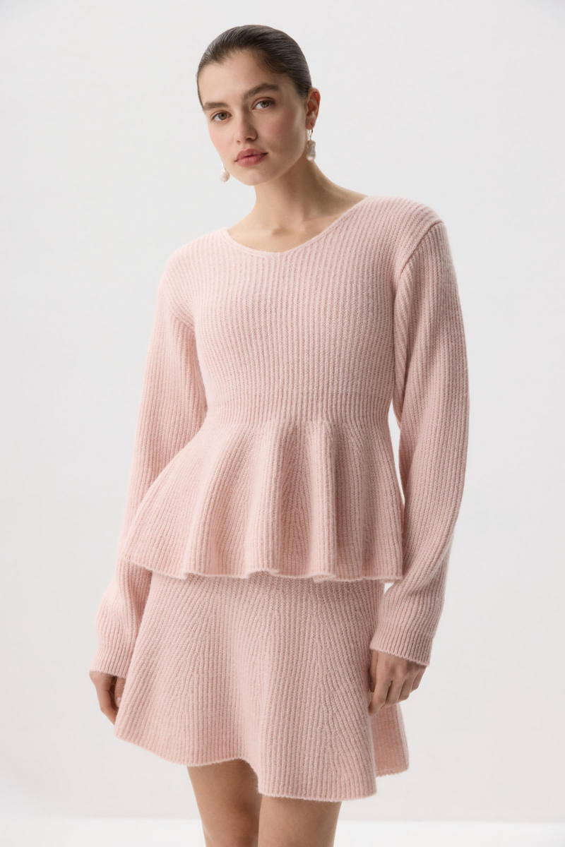 Джемпер вязаный с баской из шерсти-альпака Charmstore, цвет: розовый, 303-444108-221 купить онлайн