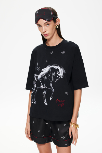 Маска с вышивкой DREAMS BY ALENA AKHMADULLINA, цвет: Черный 225102440204562/203000 купить онлайн