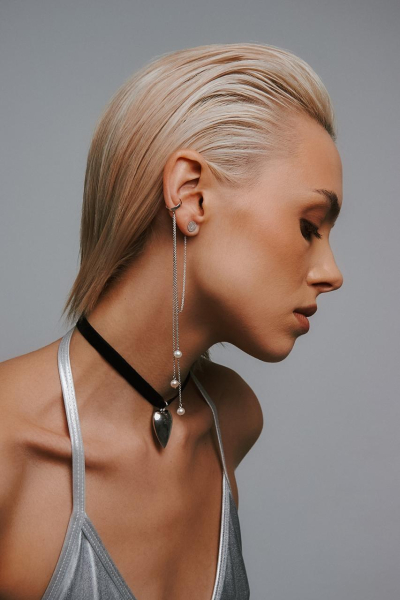 Серебряная моносерьга-кафф "Base pearl" SBLESKOM, цвет: серебро 11810 |новая коллекция купить онлайн