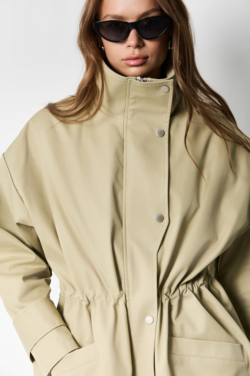 Ветровка с асимметричной планкой со съемным утеплителем Ricoco, цвет: оливковый, 7069/2 купить онлайн