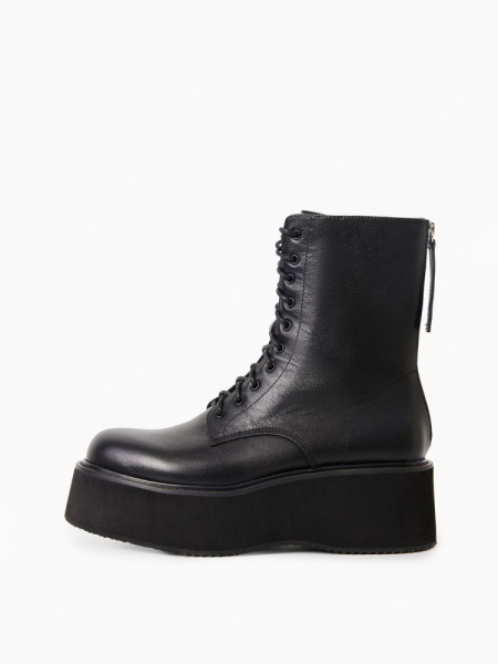 Ботинки из натуральной кожи