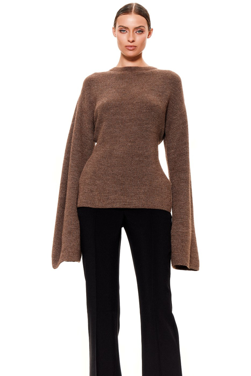 Джемпер с открытой спинкой