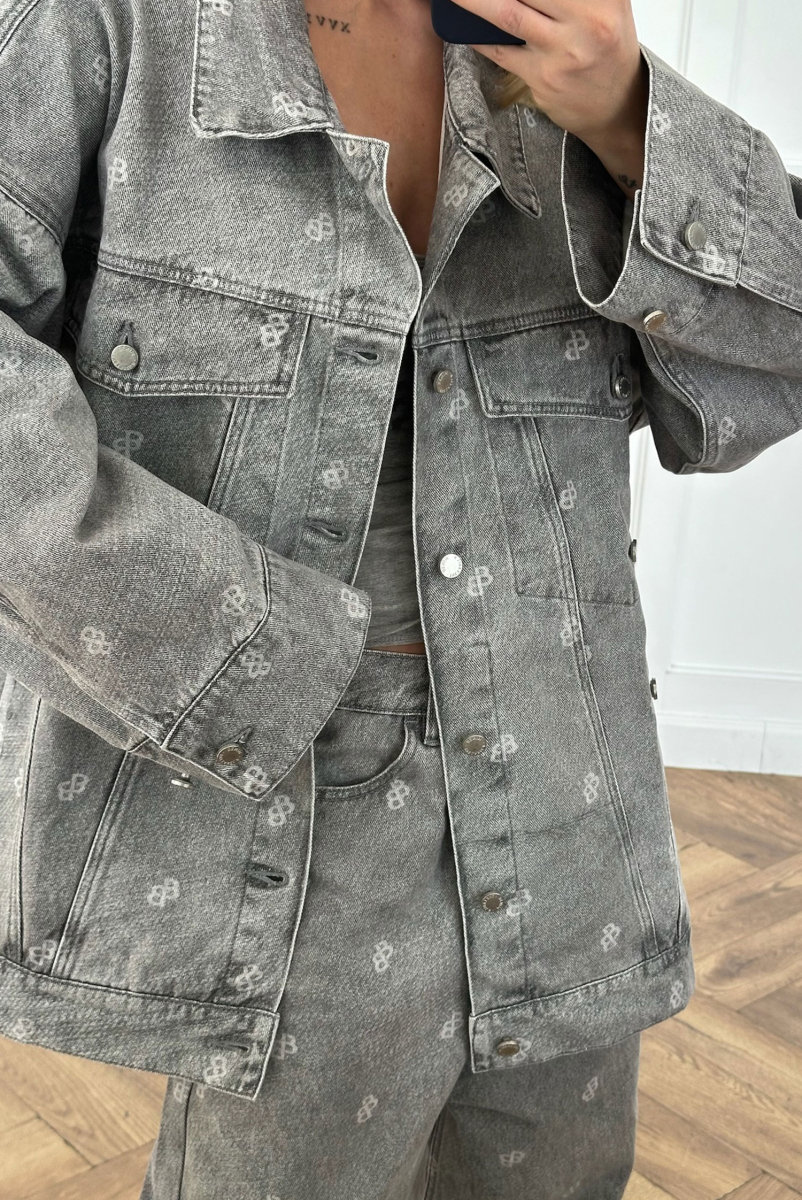 Джинсовка объемная в паттерн Label .B, цвет: серый,  купить онлайн