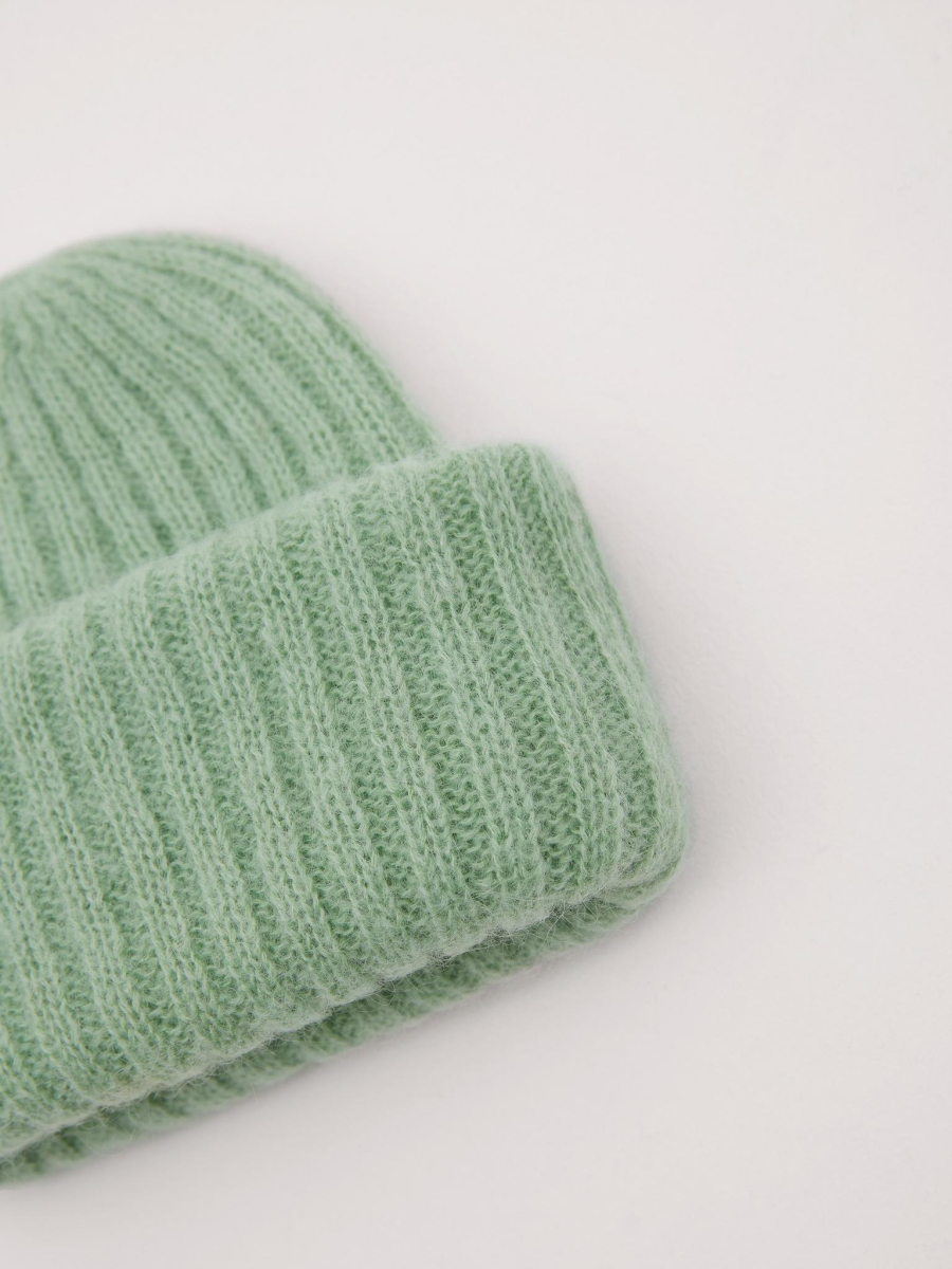 Шапка из объёмной пряжи Chaika, цвет: светло-зеленый SH-135 купить онлайн