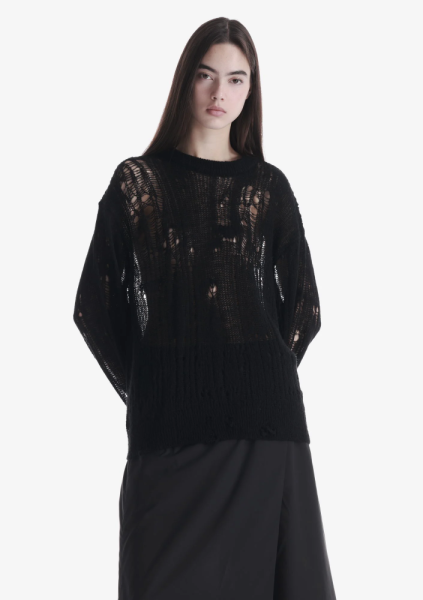 Свитер с круглым вырезом