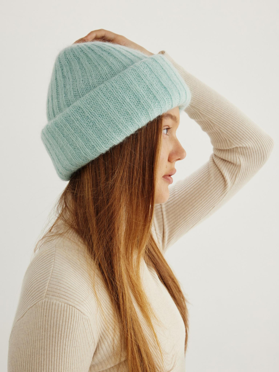 Шапка из объёмной пряжи