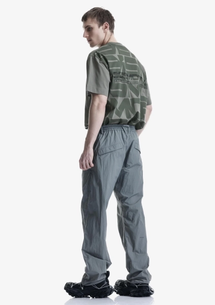 Футболка с многослойной графикой KRAKATAU, цвет: елово-серый, Tm141-52 купить онлайн