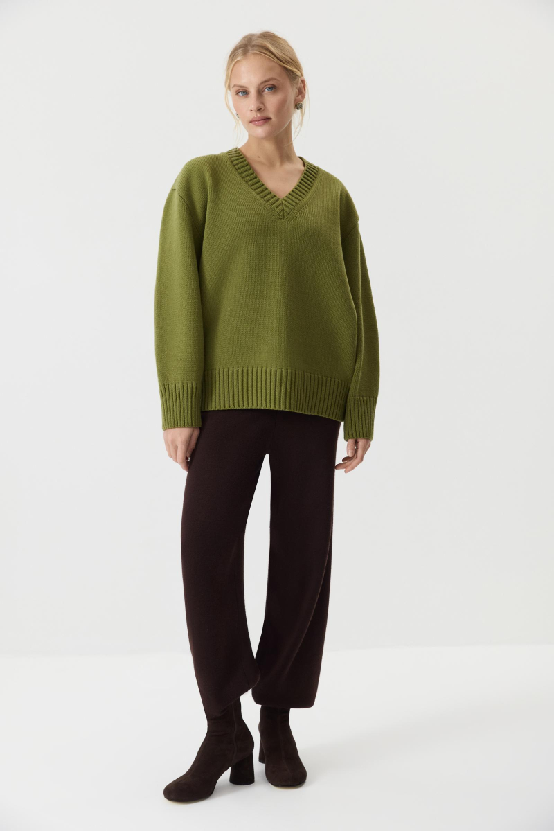 Джемпер V-neck из шерсти мериноса Charmstore, цвет: хаки, 303-45698-779 купить онлайн