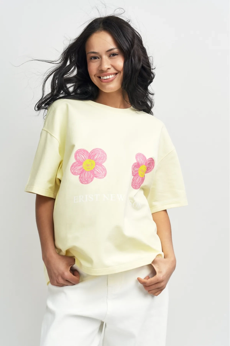 Футболка с цветочками