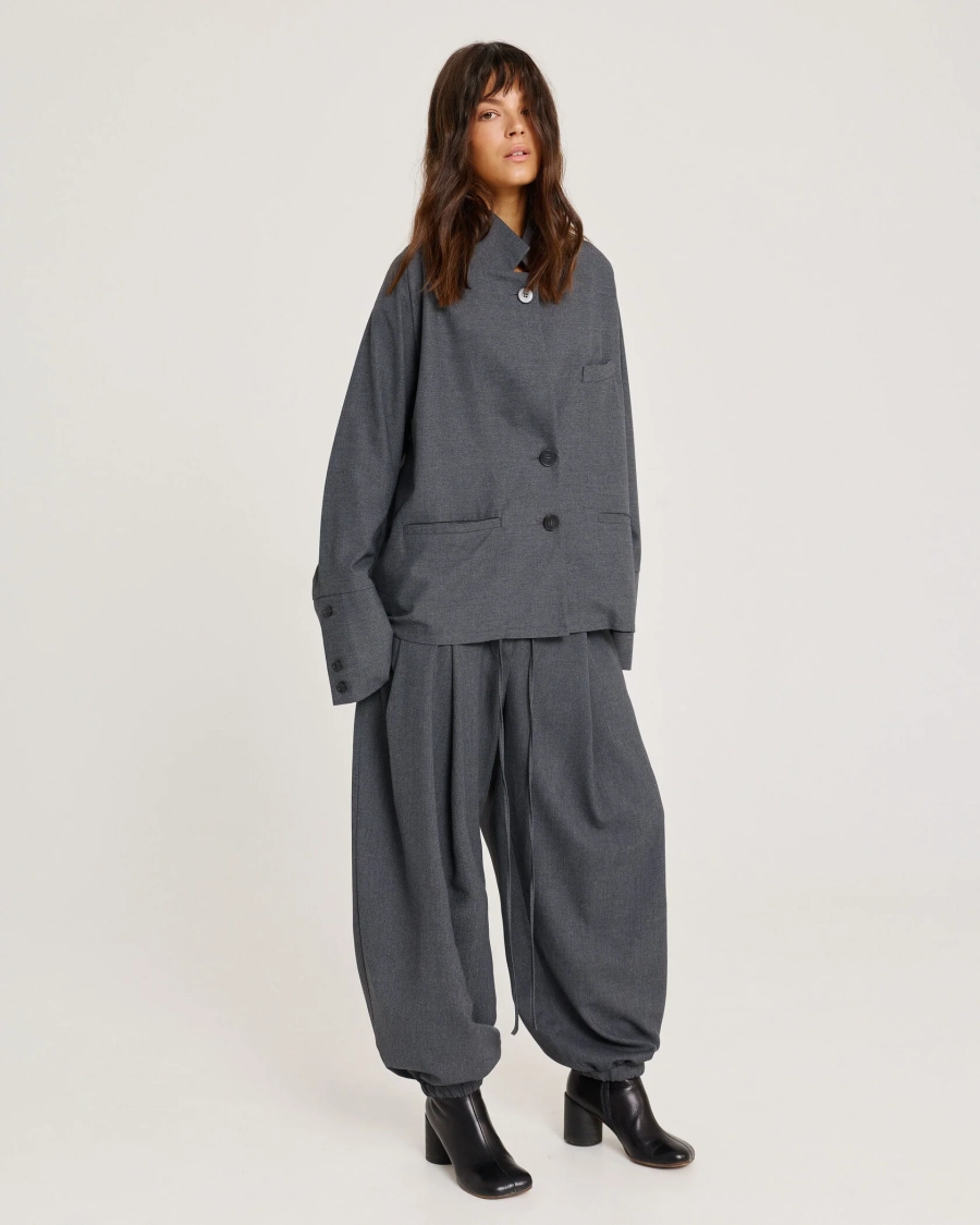 Брюки-шаровары из шерсти GRAY Anmuse, цвет: серый, TR25W204-GR купить онлайн