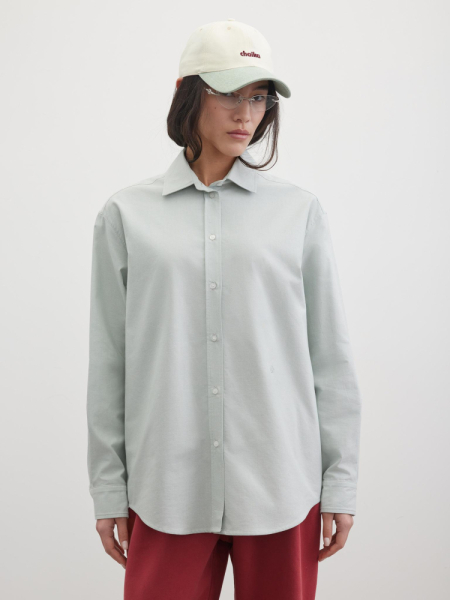 Рубашка однотонная с вышивкой