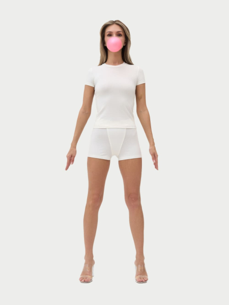 Футболка приталенная