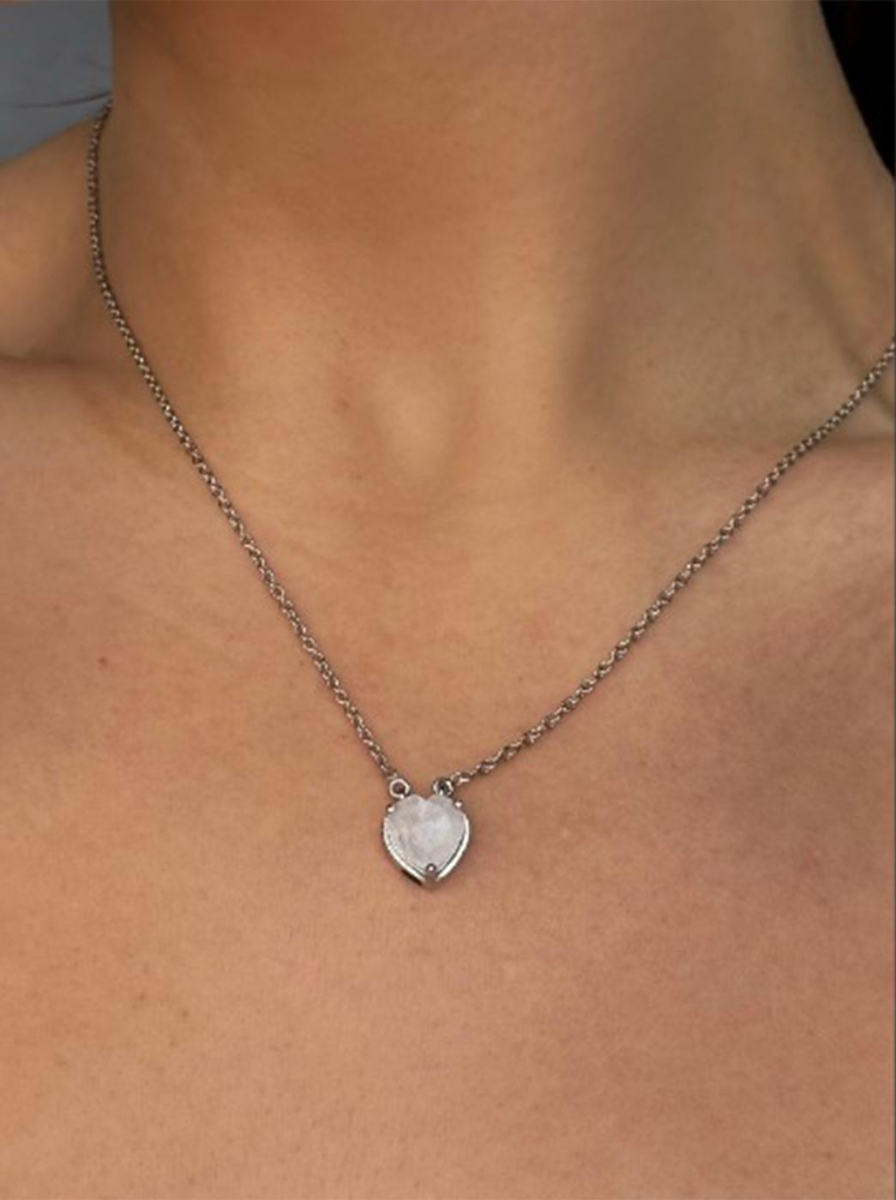 Колье с лунным камнем