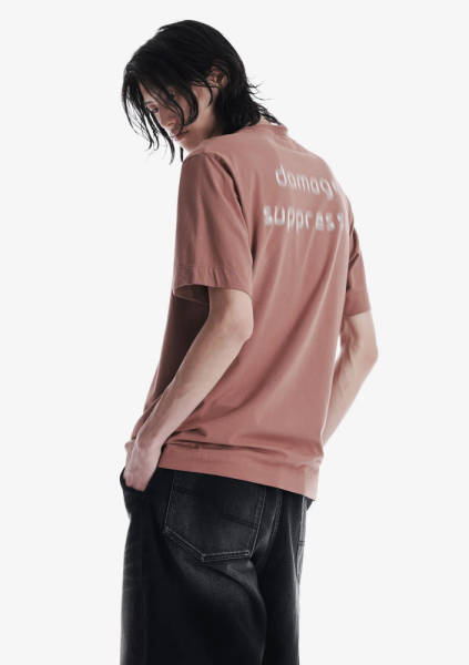 Футболка с принтом с эффектом скорости