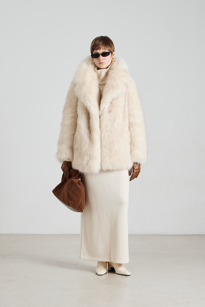 Шуба MIA AIM, цвет: молочный, MIA726 купить онлайн