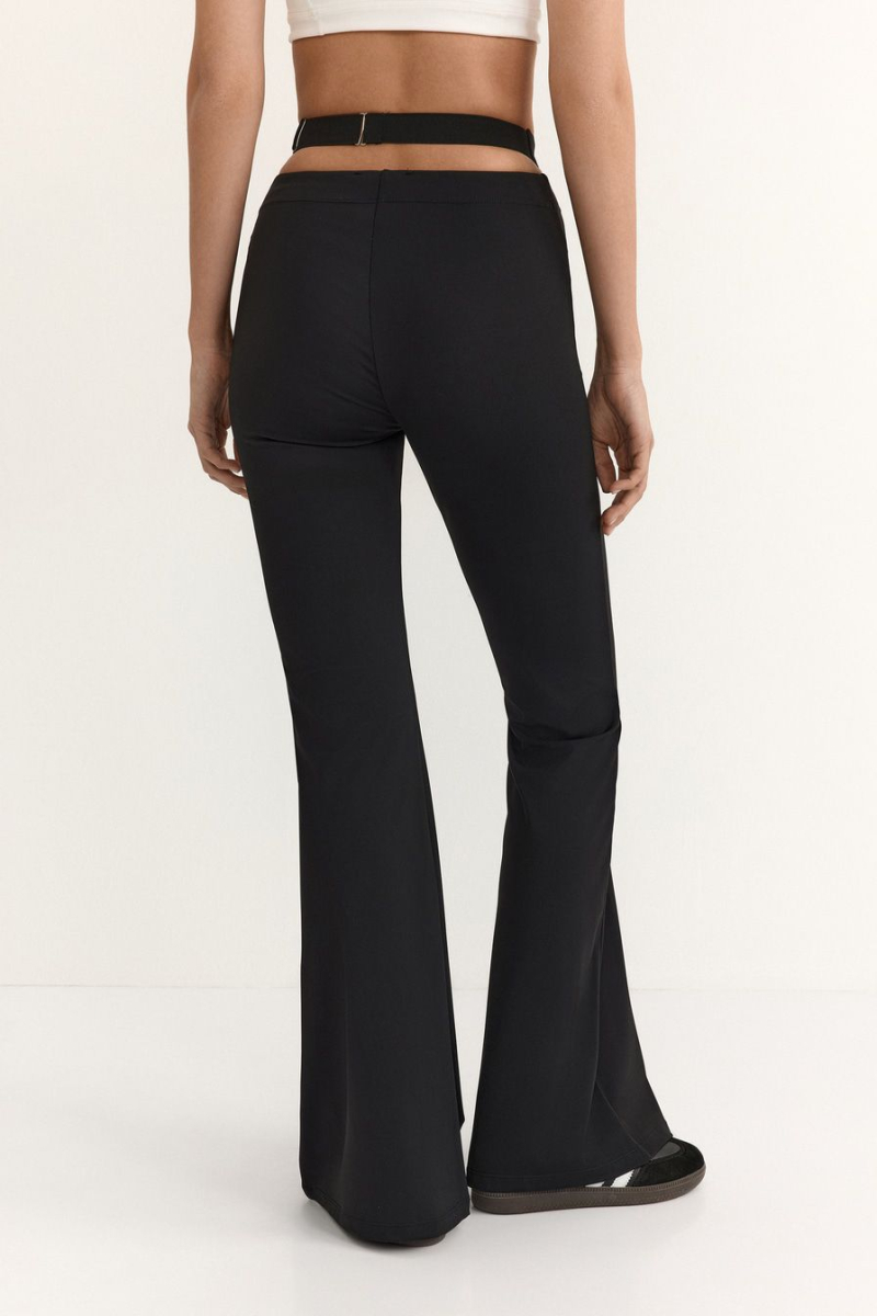 Брюки-клеш с вырезом на поясе TOPTOP, цвет: Черный, TT.905.16722.900 купить онлайн