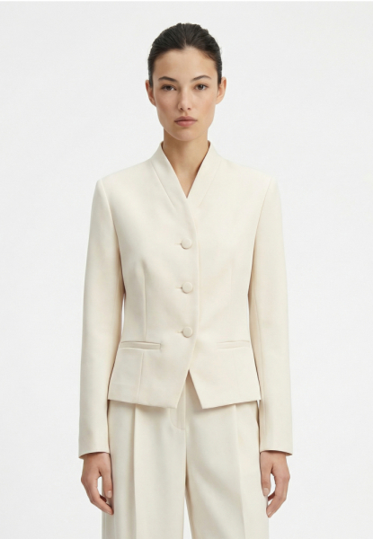 Приталенный жакет из костюмной ткани