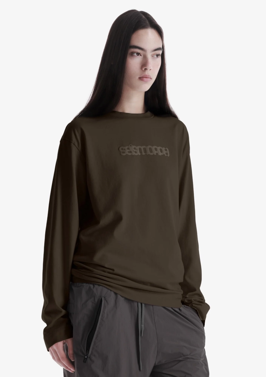 Лонгслив с тональным логотипом KRAKATAU, цвет: коричневый, Tu125-7 купить онлайн