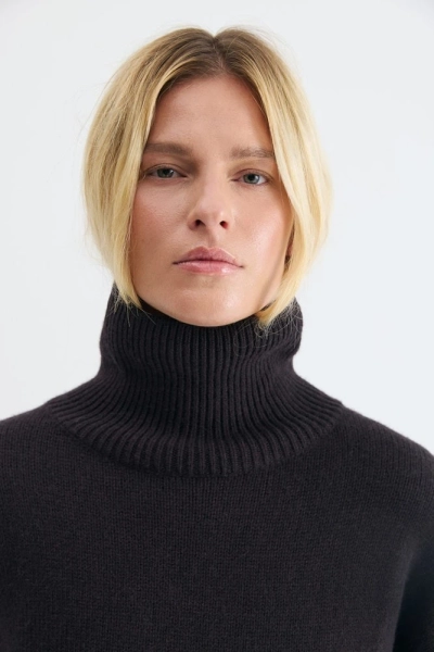 Свитер оверсайз с высоким воротником из шерсти Daisyknit, цвет: шоколадный,  купить онлайн