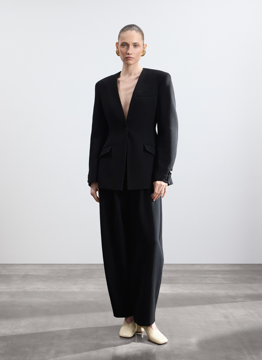 Жакет приталенный с объемным рукавом ALL WE NEED, цвет: Черный,  купить онлайн