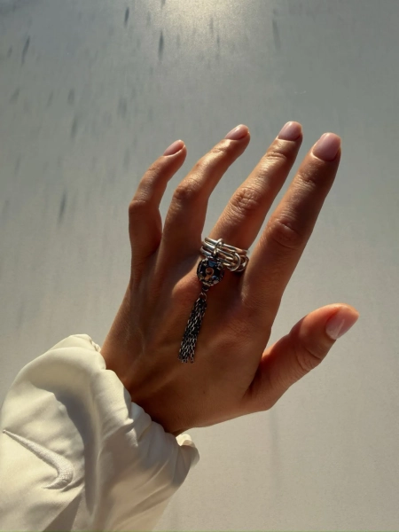 Серебряное тройное кольцо «Королева драмы» SBLESKOM, цвет: серебро, 12202 купить онлайн