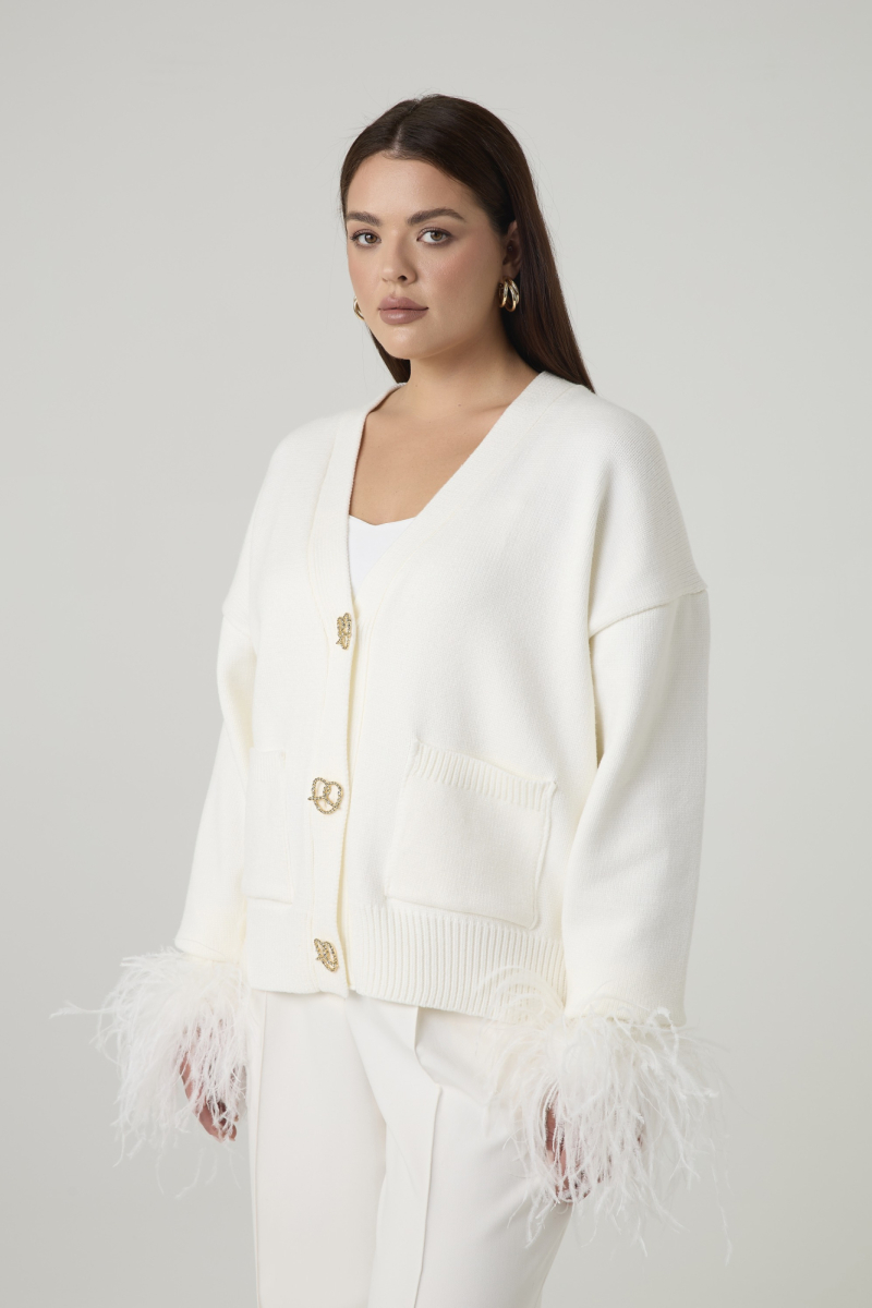 Кардиган вязаный с перьями